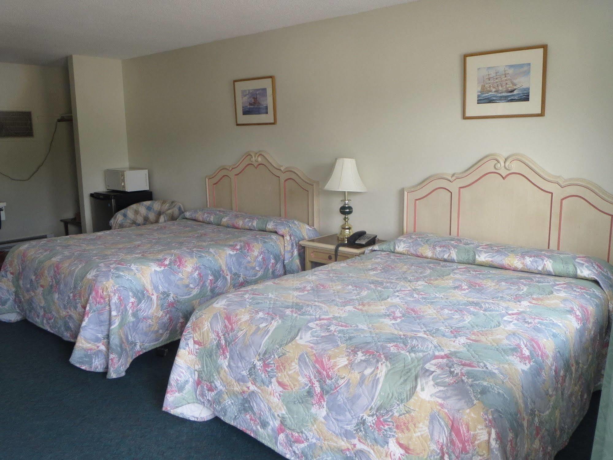Round-Up Motel Clinton エクステリア 写真