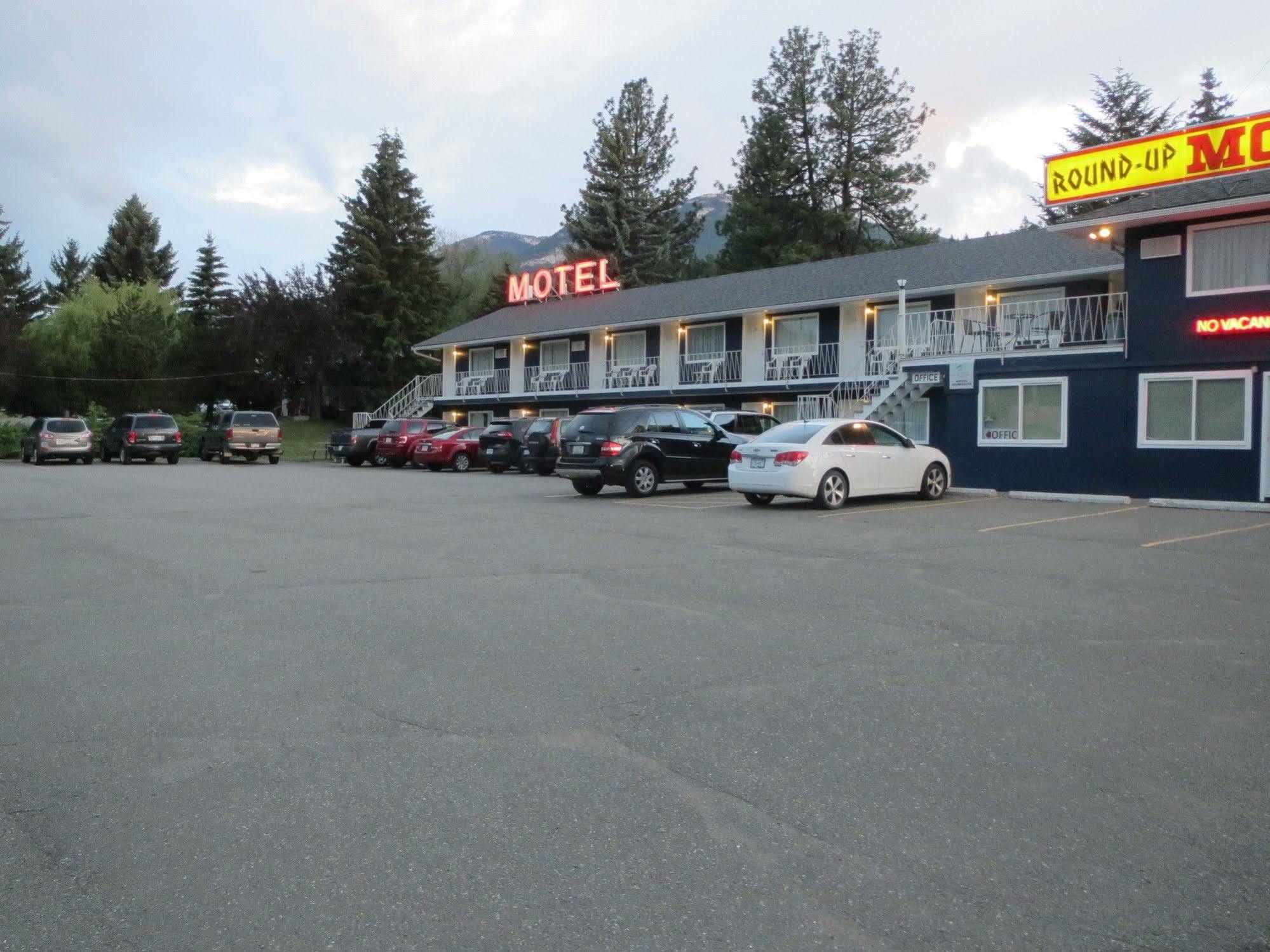 Round-Up Motel Clinton エクステリア 写真